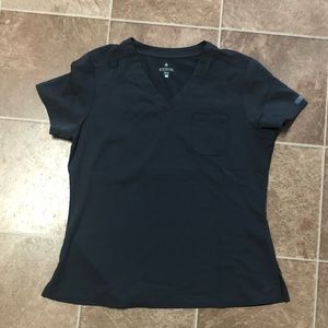 MedCouture Single Pocket Tuck-in Scrub Top 🩺